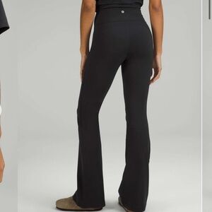 Lululemon Groove Super-High-Rise Flared Pant *Nulu